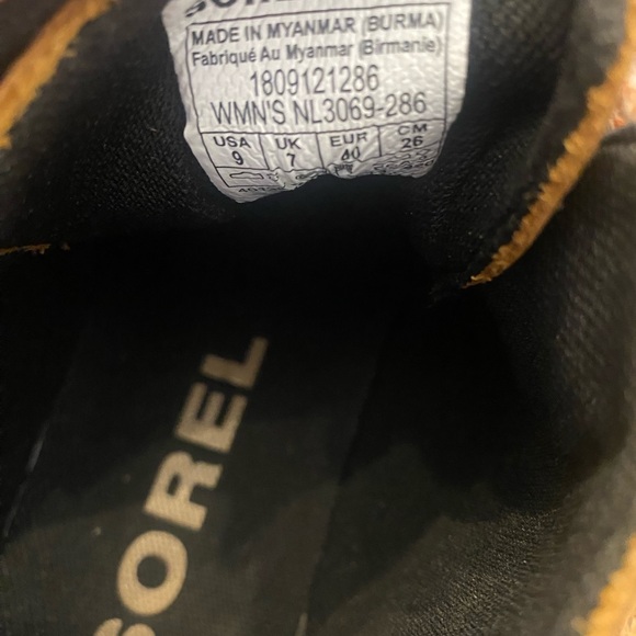 Sorel Slouch Boots - Picture 2 of 4